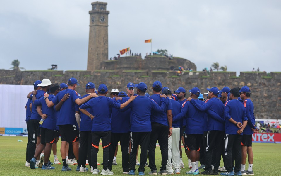India Resumes Innings After Rain Delay at Galle Test