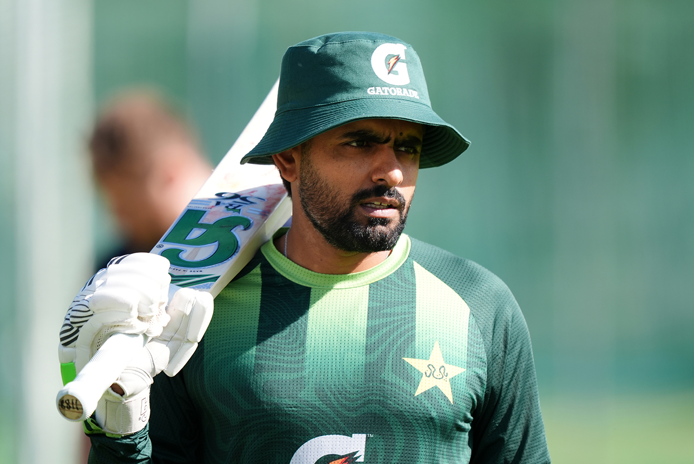 Mike Hesson Joins Pakistan's Red-Ball Setup in England