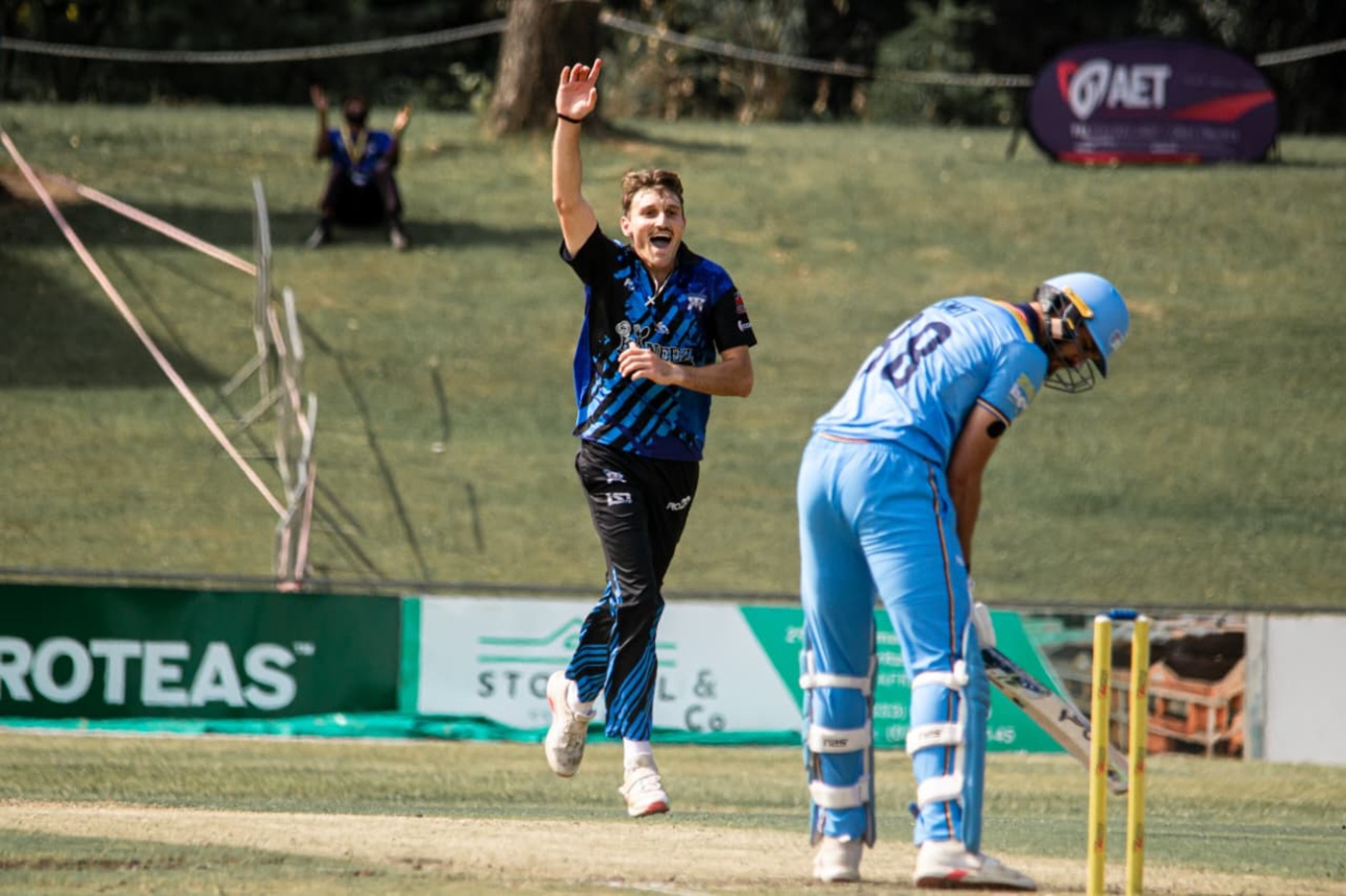 Hazlewood's 6-for Hands Australia 214-Run Test Win